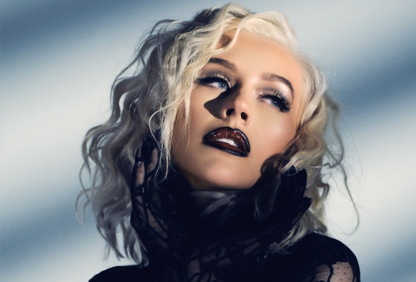 Christina Aguilera photo